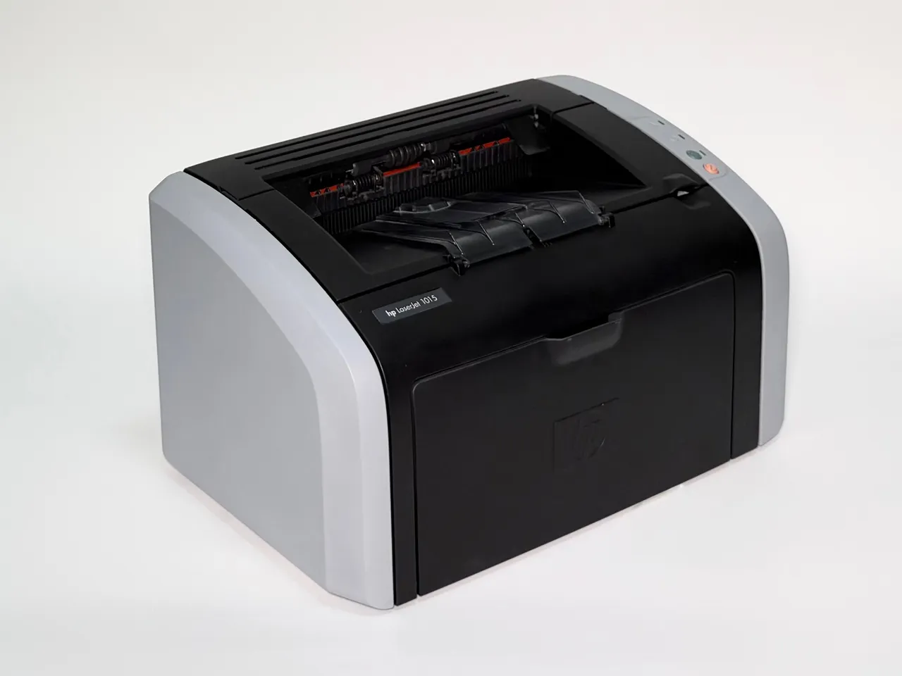 Принтер HP LJ 1015